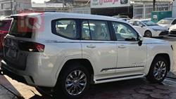 تۆیۆتا لاند کروزەر